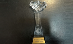 Huawei наградил NIHOL